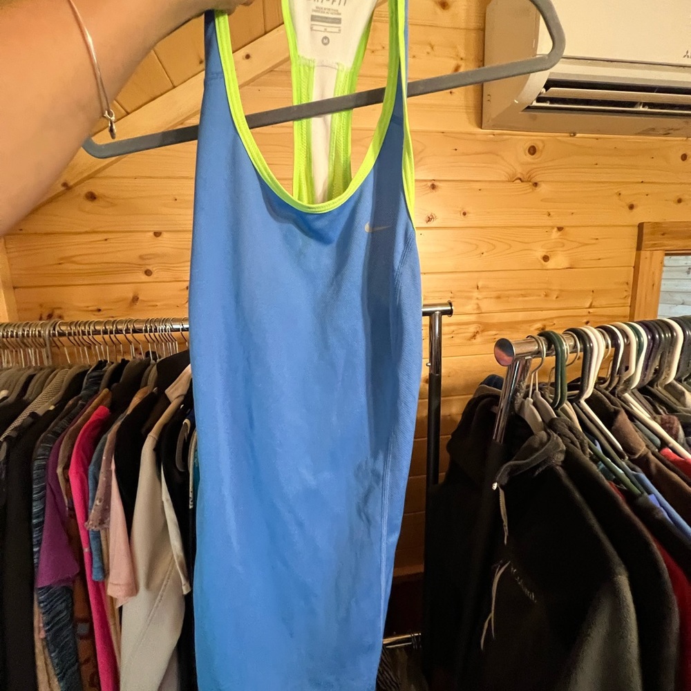 Nike tank